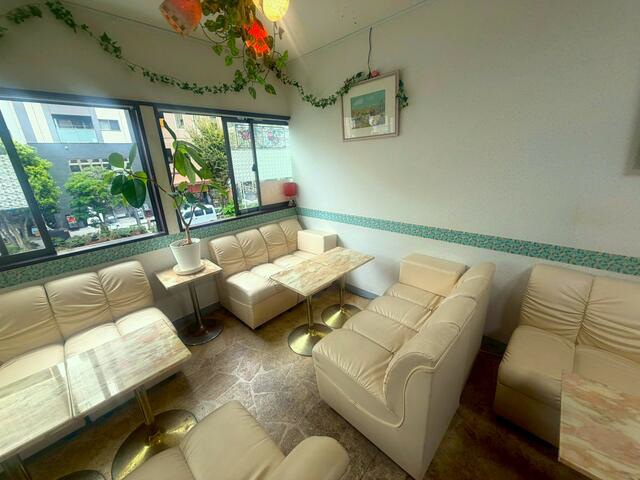 【中央区⽇本橋】人形町駅徒歩1分/人気エリア/東向き・角部屋/居抜き物件