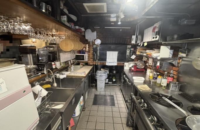 【大田区 長原駅 徒歩1分 居抜き】駅出てすぐ1階路面／電気ピザ窯付きイタリアン居抜き／賃料26.4万円・約10坪
