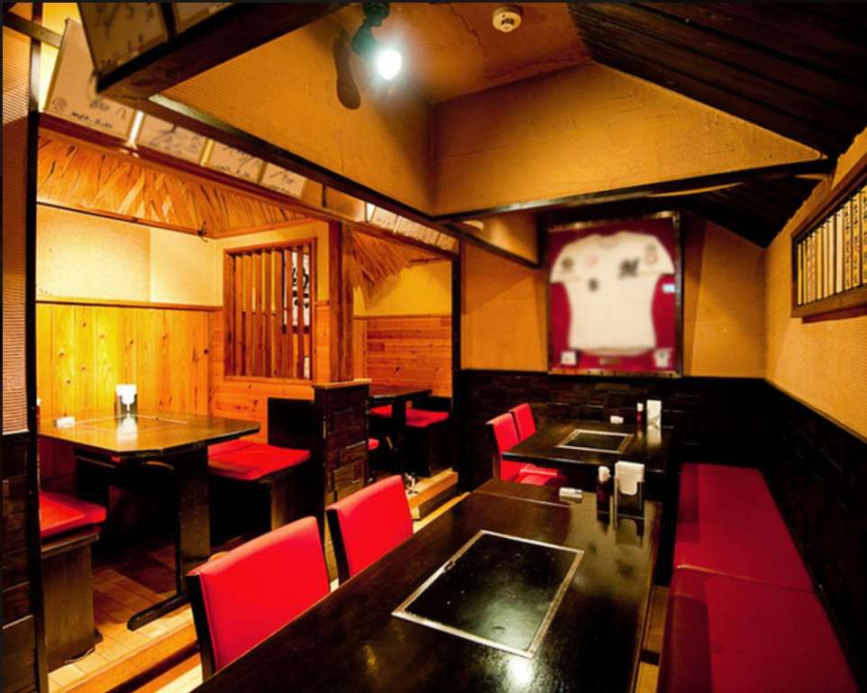 【神戸市中央区三宮・阪急三ノ宮駅徒歩2分】焼肉居抜き店舗｜生田新道沿い・即営業可・各線三宮駅徒歩圏内の飲食店テナント