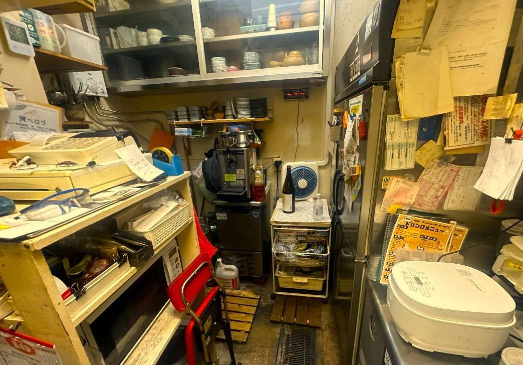 【神戸市中央区三宮・阪急三ノ宮駅徒歩2分】焼肉居抜き店舗｜生田新道沿い・即営業可・各線三宮駅徒歩圏内の飲食店テナント