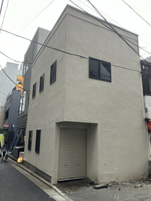 三越前駅徒歩3分！24時間営業可能・耐震構造◎1棟貸し物件