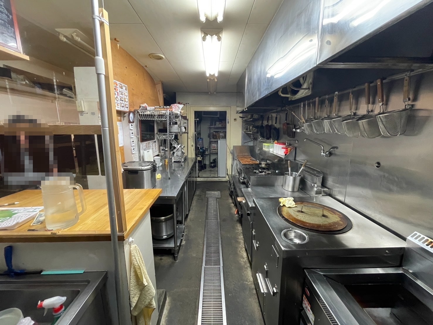 中川区ロードサイド、チェーン店も参入する通り沿い、飲食居抜き！