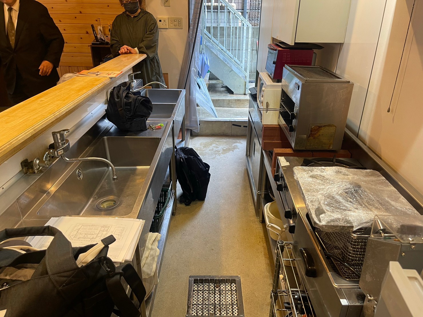 富士見台駅徒歩3分！駅至近！内装美麗の1階路面居酒屋居抜き物件