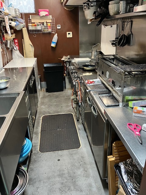 平間駅徒歩2分！ガス橋通り沿いの居酒屋居抜き店舗物件