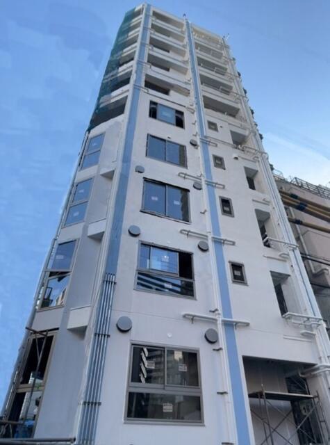 新宿⻄⼝駅徒歩5分！複数路線使用可能で利便性抜群◎居抜き物件