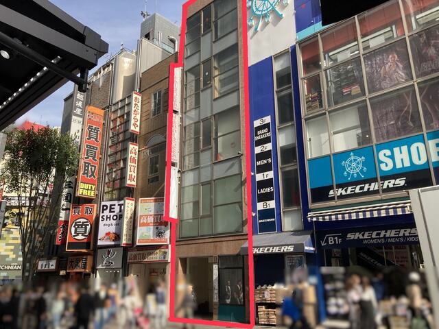 新宿駅徒歩2分！人気エリアで通行量多く視認性抜群◎飲食店物件