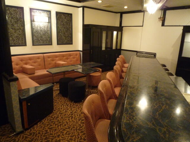 新栄町駅徒歩5分！長いカウンター付☆Barに最適24時間利用可能居抜き物件