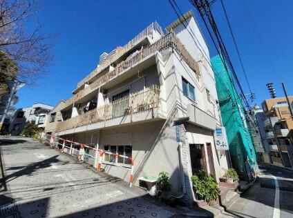 曙橋駅徒歩3分！駅近で視認性良好◎飲食店も可能です