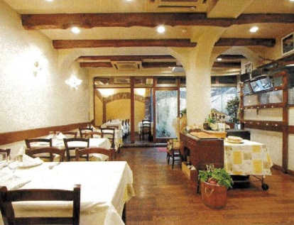 東新宿駅徒歩3分！イタリアン居抜き店舗物件