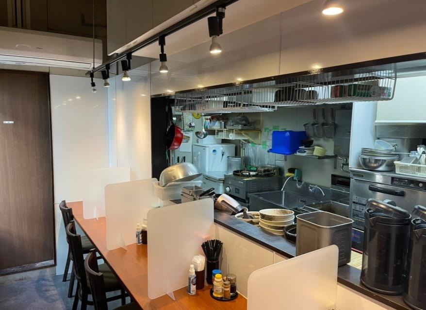 桜上水駅徒歩5分！甲州街道沿い角地の路面蕎麦屋居抜き店舗物件