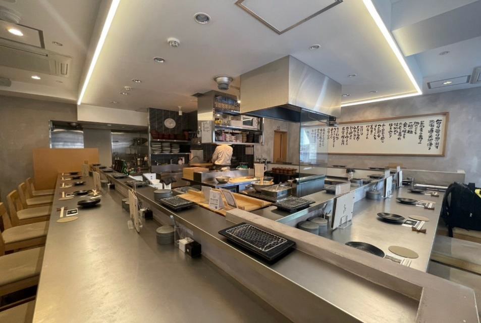 渋谷駅徒歩2分！明治通り沿い路面の蕎麦屋居抜き店舗物件