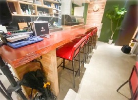 落合駅徒歩1分！カフェバー居抜き店舗物件